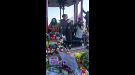 Sarah Everard vigil at Clapham Common attracts thousands with crowds shouting ‘shame on you’ as cops try to shut it down