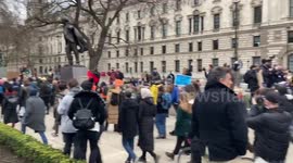 Newsflare Edit - Sarah Everand protest after police brutality at London vigil