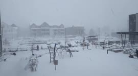 US: Blizzard Warning Issued As Strong Snowstorm Slams Colorado 3