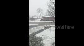 US: Storm System Brings Surprise Snow To Illinois