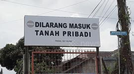 Land Conflict in Ciledug, Residents' Houses Fenced With Concrete Walls in Tangerang. Indonesia