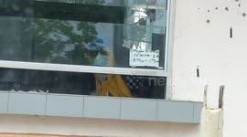 Car drivers shocked by the fake security guard in guard-chamber