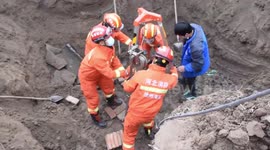 Chinese fireman lowered upside down into well to rescue trapped 4-year-old