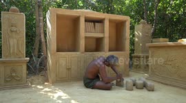 The most luxurious outdoor garden office is made from scratch in the rainforest
