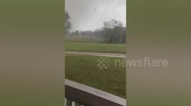 Resident films as powerful tornadoes hit central Alabama