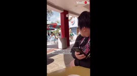 'Guy at Universal Orlando Confronts the Sassy Squidward'