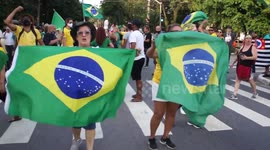 Bolsonaro supporters protest near Sao Paulo governor's house over COVID-19 lockdown