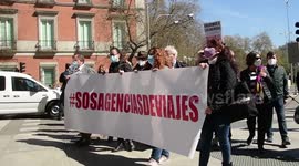 Agentes de viajes toman las calles de Madrid para denunciar la falta de ayudas al sector más castigado por la crisis del Covid-19