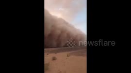 Huge sand storm causes havoc as it passes through northern India
