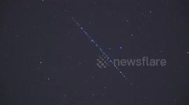 Spectacularly bright new Starlink 'satellite train' crosses night sky