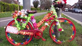 Cool 'Flower Power Bikes' appear in Kent, UK