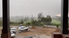 Powerful storm strikes central Tennessee