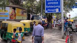 'Double mutant variant' of COVID-19 spreads in India, but Delhi vaccine sites are empty
