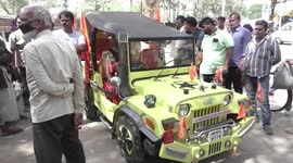 Indian man designs car fitted with guns, swords and a music system