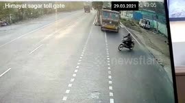 Reckless motorcyclist causes massive head-on collision in India