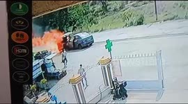 Moments a car Rammed Auto rickshaw causing CNG Cylinder on fire in Western India.