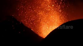 Italy's Mount Etna spews spectacular lava flow to mark end of March