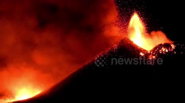 Watch as Mount Etna erupts on the southeast crater in stunning new footage