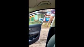 Amazing dance show on red traffic lights.