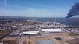 Huge fire in California's San Joaquin River