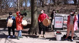 Activists rally outside Sen. Schumer’s home to call for citizenship for undocumented immigrants