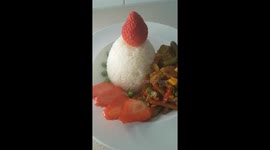 Have you ever tried eating a warm veggies chicken stir fry on a rainy day?