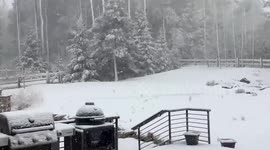 Colorado slammed with snow after record-breaking Easter heat