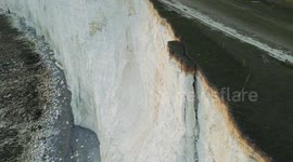 Huge crack formed through cliff face spotted by walker