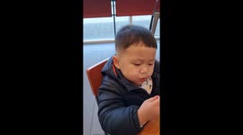 치즈스틱or감자튀김or어린아이