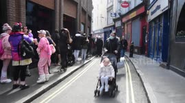 Super Queue For Primark