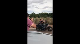 Photographer catches 'ride-or-die' couple in amazing motorcycle photoshoot