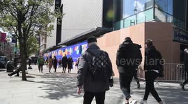 Massive queue as flagship Debenhams store shuts down on London's Oxford Street