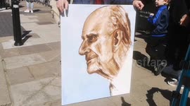 Painter brings his artwork of Prince Philip to Windsor
