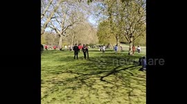 UK: Hundreds Defy Palace’s Plea To Stay Away From Windsor Castle On Prince Philip’s Funeral Day