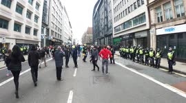 20.03.21 - London - Anti-lockdown Protest - police in streets