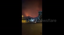 Cape Town fire descends on the suburb of Vredehoek