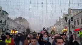 Free Navalny protest marches erupt across Russia