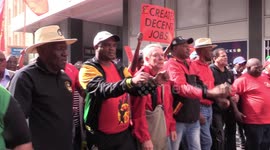 COSATU members sing Solomon Mahlangu song at Worker's Day march