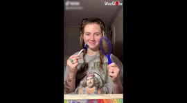 'Fan Gives herself a Longer Version of the Miley Cyrus Mullet'