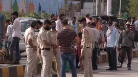 Fearing lockdowns, migrant workers flee big cities across India