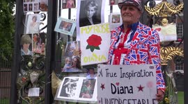ARCHIVE: People pay tribute and remembering Princess Diana at 20th anniversary of the day of her death, Golden gates of Kensington Palace, London, UK