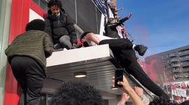 Arsenal fans climb stadium, demand action against American owner for European Super League flop