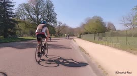 Velo Paris - Anneau de Longchamp - course à velo - Coronapiste - Anne Hidalgo -