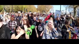 'Arrest Matt Hancock', 'Unite for Freedom' protesters chant outside Scotland Yard.