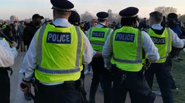 Mass violence breaks out at London anti lockdown protest