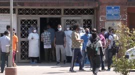 Chaos in Delhi as hospitals face shortage of oxygen and beds