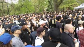 Masses of maskless concertgoers revel in Manhattan