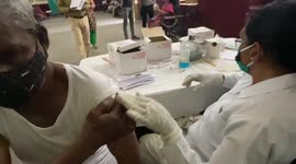 Over 45s line up for COVID-19 vaccinations in Indian state of Uttar Pradesh