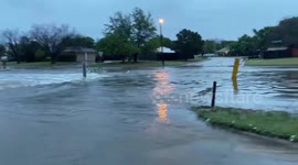 US: Thunderstorms Cause Flash Flooding In North-Central Texas 2