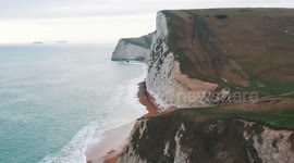 YouTubers set up 'world's worst Airbnb' overlooking one of Britain’s most popular tourist destinations